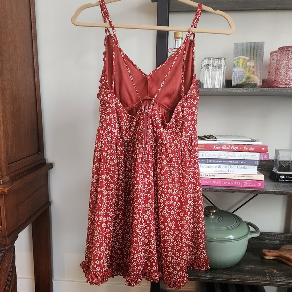 NWOT Trixxi Clothing Company Ladies Pretty Dress Size L (fits like M) Red - Picture 2 of 9